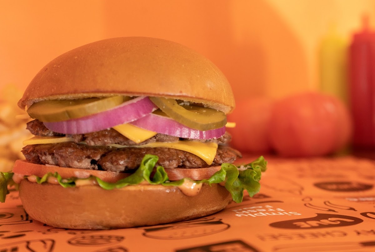 Logan's Simply Fresh Burgers & Chicken-10