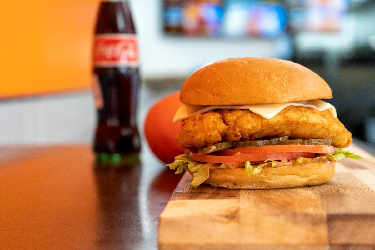 Logan's Simply Fresh Burgers & Chicken-9